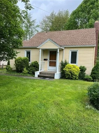 Buy this 3 bed house on 74 Woodrow Avenue in Boardman, OH 44512