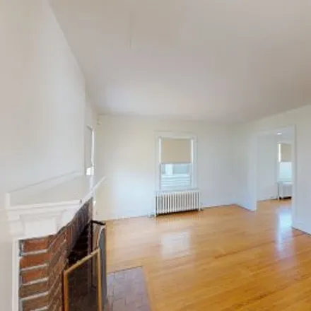 Buy this 3 bed apartment on 8 Washington Circle