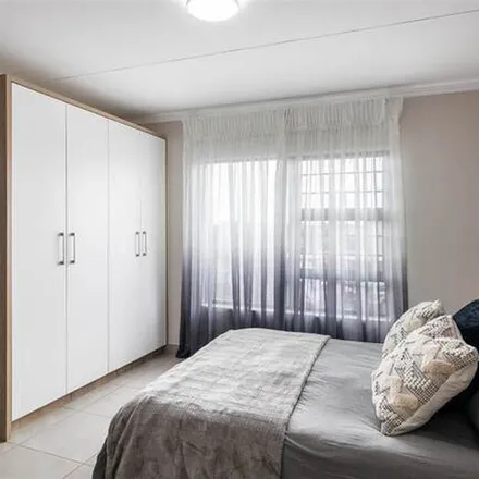Rent this 3 bed apartment on Prinus Avenue in Karenpark, Akasia