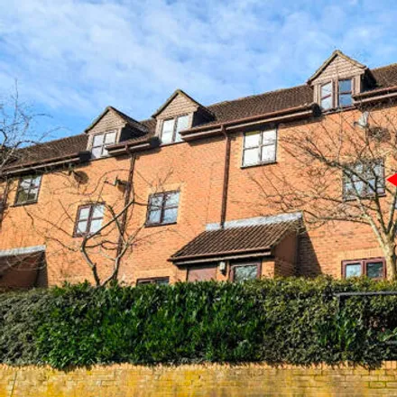 Buy this 1 bed apartment on Jobcentre Plus in Chalet Hill, Hollywater
