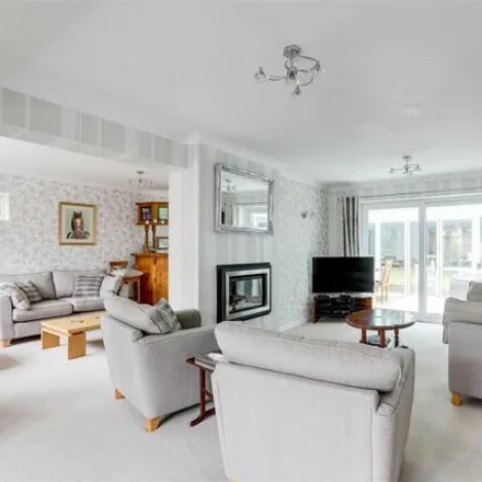 Image 2 - 5 Birch Lea, Arnold, NG5 8LT, United Kingdom - House for sale