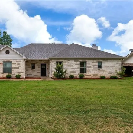 Buy this 4 bed house on White River Drive in Woodway, McLennan County