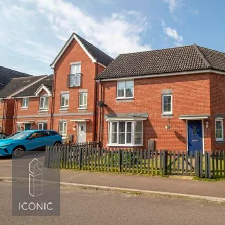Buy this 3 bed duplex on Heron Road in Costessey, NR8 5GA
