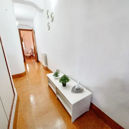 Rent this 3 bed apartment on Paseo Campo Volantín / Campo Volantin pasealekua in 48001 Bilbao, Spain