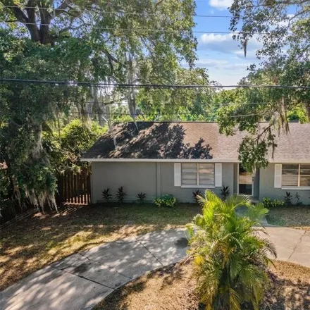 Rent this 4 bed house on 9694 North Oklawaha Avenue in Tampa, FL 33617