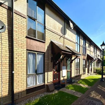 Rent this 2 bed townhouse on Llwyn Passat in Penarth, CF64 1BT