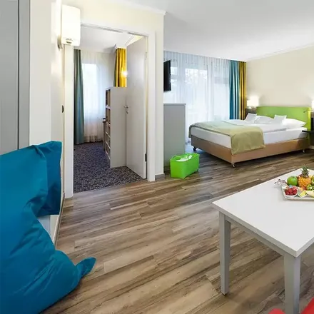 Rent this 3 bed apartment on SI-Suites in Plieninger Straße 103, 70567 Stuttgart