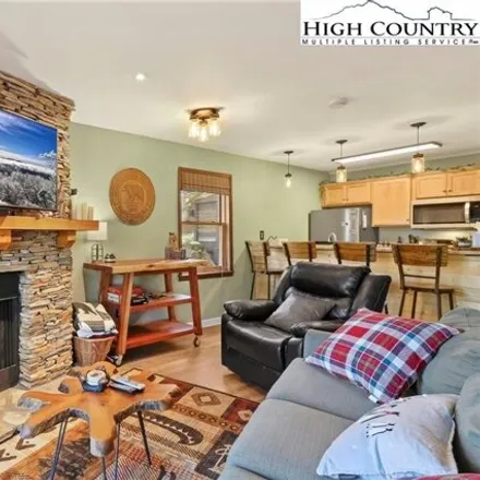 Buy this 1 bed condo on 101 Slopeside Road in Beech Mountain, NC 28604