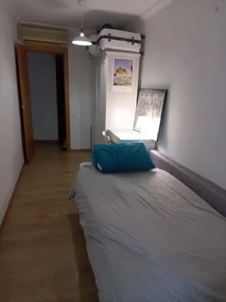 Rent this 2 bed room on Avinguda del Paral·lel in 167, 08004 Barcelona