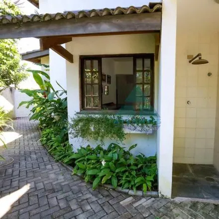 Rent this 4 bed house on Rua do Cais in Centro Histórico, São Sebastião - SP