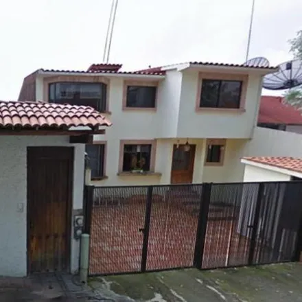 Buy this 5 bed house on Privada Acueducto de Nimes in Colonia Paseos del Bosque, 53270 Naucalpan de Juárez