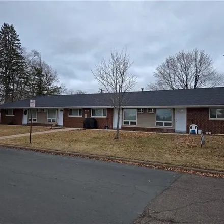 Rent this 1 bed house on 666 19th Avenue West in Menomonie, WI 54751