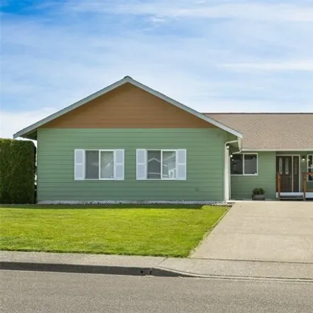 Buy this 3 bed house on 6398 North Beulah Avenue in Ferndale, WA 98248