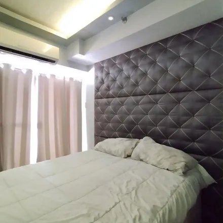 Rent this 1 bed apartment on Viera Residences in Scout Tuazon Street, Project 1