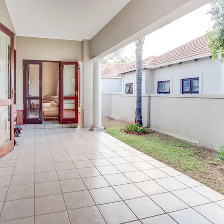 Image 3 - unnamed road, Broadacres AH, Gauteng, 2055, South Africa - Townhouse for rent