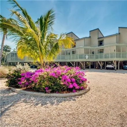 Buy this 2 bed condo on Bocilla Palms Drive in Lee County, FL