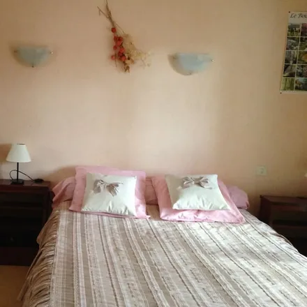 Rent this 2 bed duplex on 54630 Richardménil