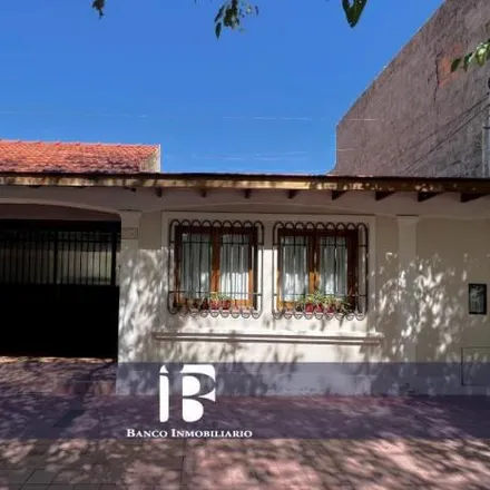 Buy this studio house on Avenida Roque Sáenz Peña 636 in Departamento Capital, M5500 GLK Mendoza