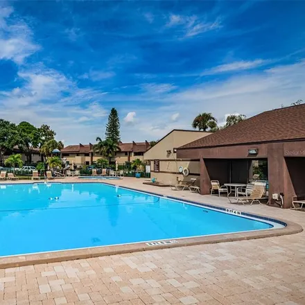 Image 2 - 10601 Roosevelt Boulevard North, Saint Petersburg, FL 33716, USA - Condo for sale