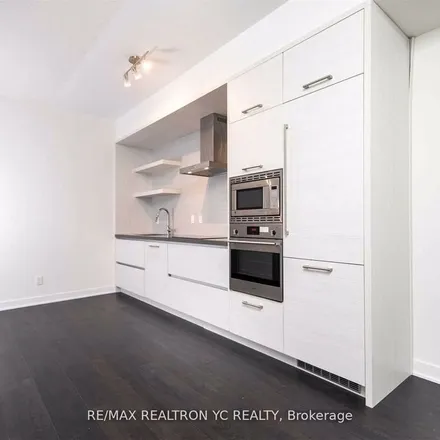 Rent this 3 bed apartment on 2221 Yonge in 2221 Yonge Street, Old Toronto