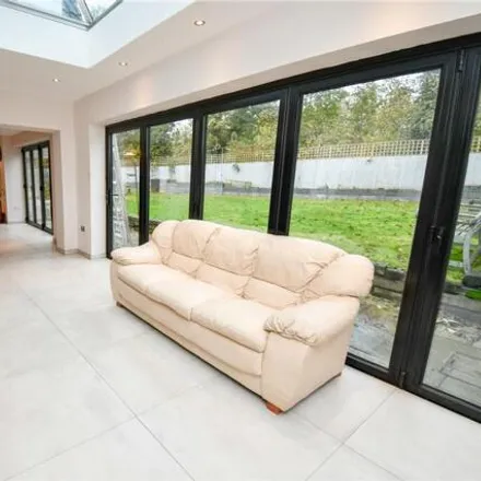 Image 4 - Wirral Way, Parkgate, CH64 6SZ, United Kingdom - House for sale