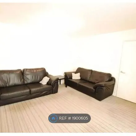 Rent this 6 bed apartment on Graven Close in Sheffield, S35 8QT