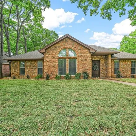 Buy this 3 bed house on 3059 Old Mill Run in Grapevine, TX 76051