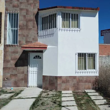 Rent this 3 bed house on Office Depot in Salvador Díaz Mirón, 90050 Ocotlán