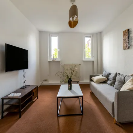 Rent this 2 bed apartment on Uerdinger Straße 19 in 40474 Dusseldorf, Germany