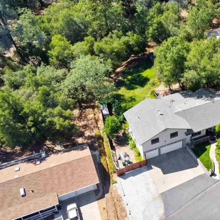 Buy this 3 bed house on 21770 White Thorn Way in Belleview, Tuolumne County
