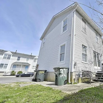 Image 4 - 328 Beach Avenue, Atlantic City, NJ 08401, USA - House for sale