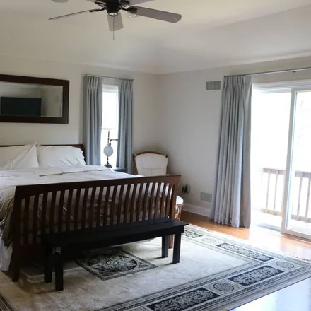 Rent this 7 bed house on East Quogue in NY, 11942