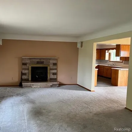 Image 3 - 341 Barbara Lane, Buena Vista Charter Township, MI 48601, USA - House for sale