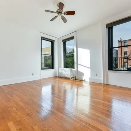 Image 2 - Harrison Ave @ Worcester Sq, Worcester Square, Boston, MA 02118, USA - Apartment for rent