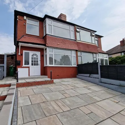 Rent this 3 bed duplex on Bourne Drive in Manchester, M40 5GA