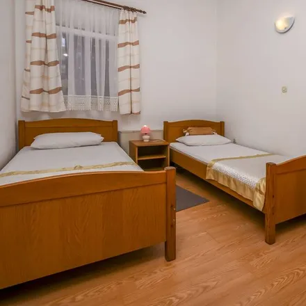 Image 5 - Rogoznica, Općina Rogoznica, Šibenik-Knin County, Croatia - Apartment for rent
