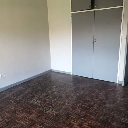 Image 8 - 2nd Avenue, Johannesburg Ward 70, Roodepoort, 2709, South Africa - Apartment for rent