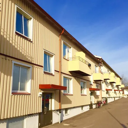 Rent this 2 bed apartment on Fräntorpsgatan 2A in 416 76 Gothenburg, Sweden
