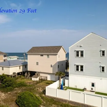 Image 8 - Craven Avenue, Surf City, NC 28445, USA - House for sale