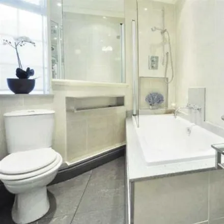 Image 6 - The Mount, Hampstead, Great London, Nw3 - Apartment for rent