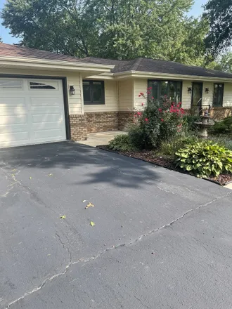 Image 3 - 3256 Yarmouth Drive, Cherry Valley Township, IL 61109, USA - House for sale