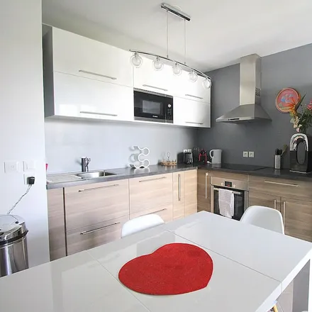 Image 8 - 77700 Serris, France - Apartment for rent