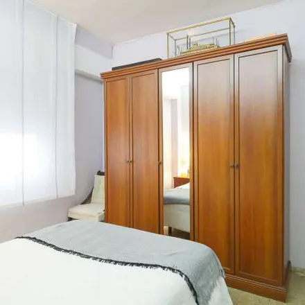 Image 5 - Carrer de Còrsega, 567, 08001 Barcelona, Spain - Apartment for rent