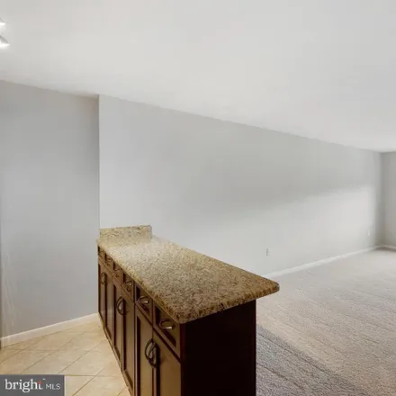 Image 8 - Democracy Boulevard, North Bethesda, MD 20817, USA - Apartment for rent