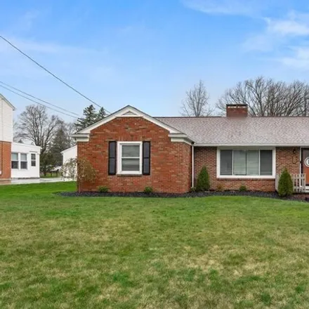 Buy this 3 bed house on 800 Highland Avenue in Mansfield, OH 44906