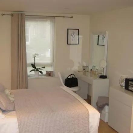 Rent this 2 bed apartment on Guildford Centre in Martyr Road, Guildford