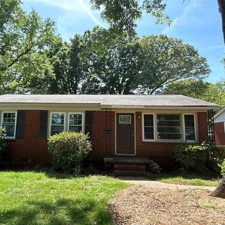 Rent this 3 bed house on 4820 Charleston Drive in Charlotte, NC 28212