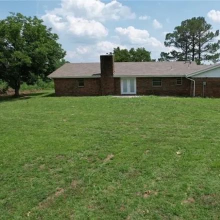 Image 2 - North Milt Phillips Avenue, Seminole, OK 74868, USA - House for sale