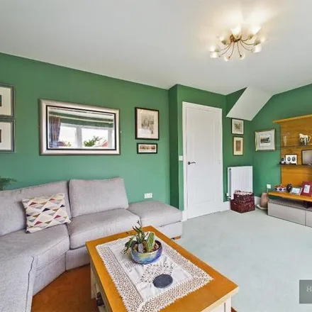 Image 4 - Cavalry Close, Chester, CH3 6FZ, United Kingdom - Townhouse for sale