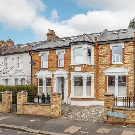 Rent this 5 bed duplex on Princes Road in London, SW19 8RA